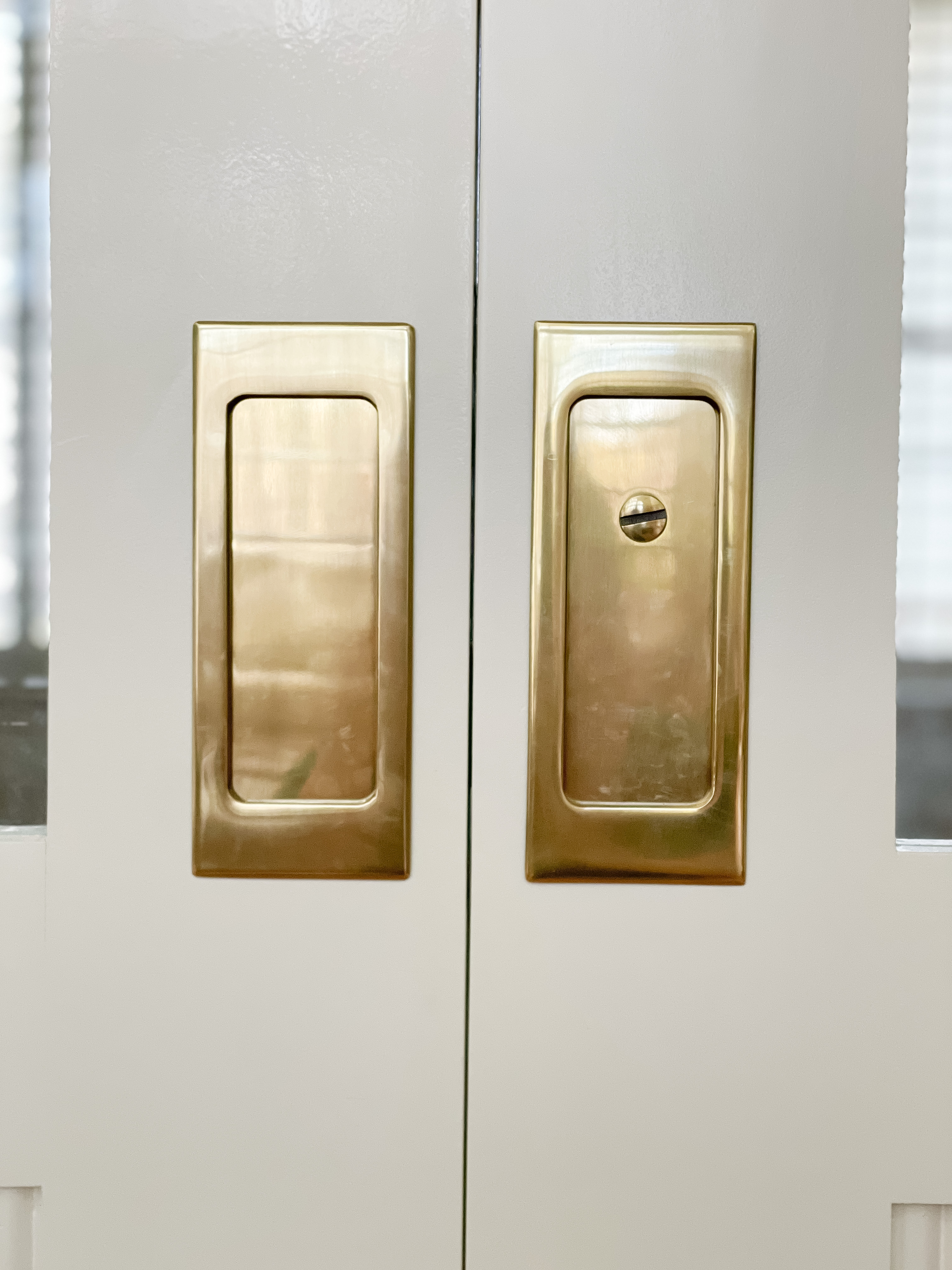 Ｂ＋com TALK Modern Rectangular Pocket Door Mortise Lock | Emtek