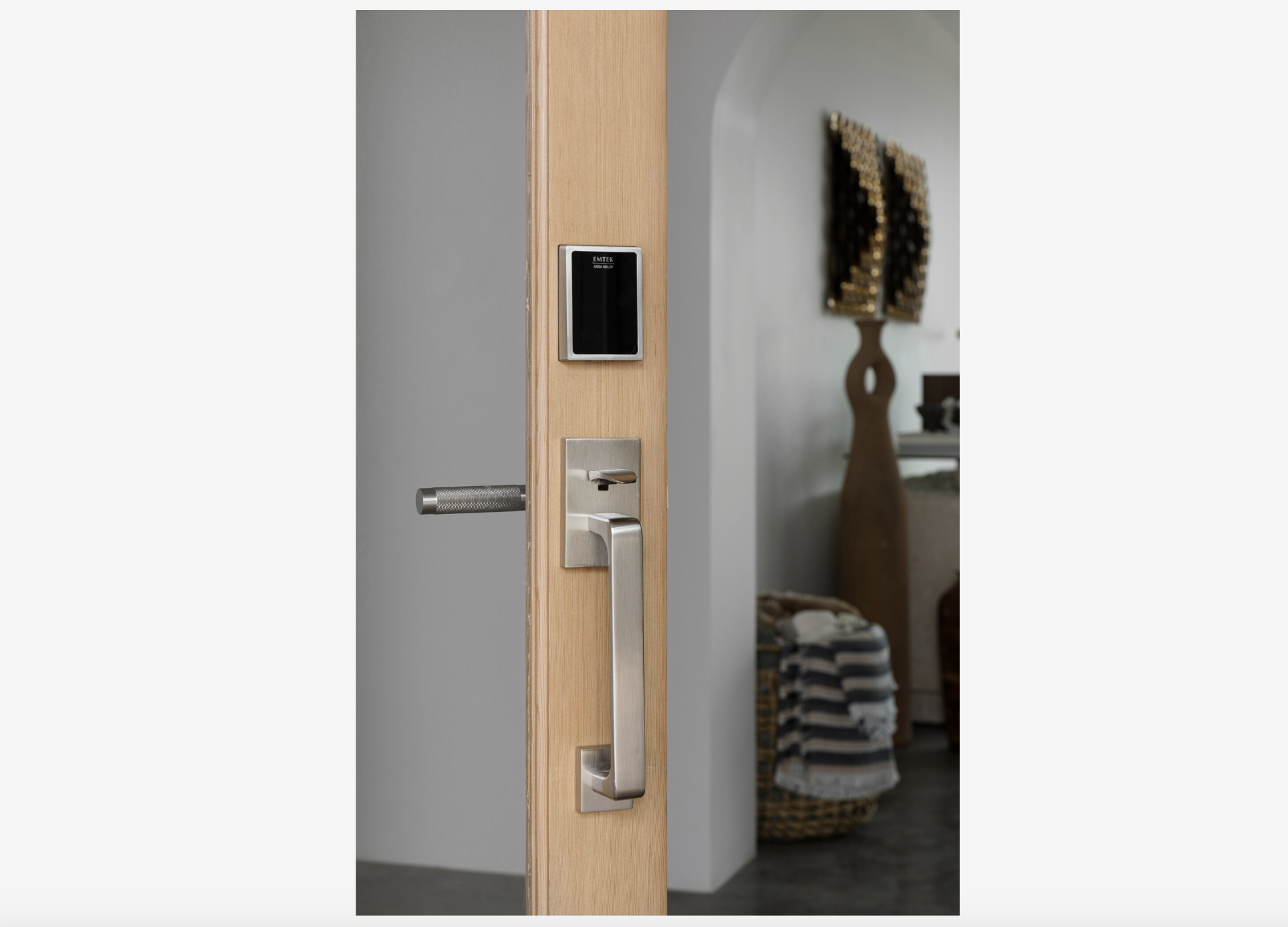 EMPowered Motorized Touchscreen Keypad Deadbolt | Emtek