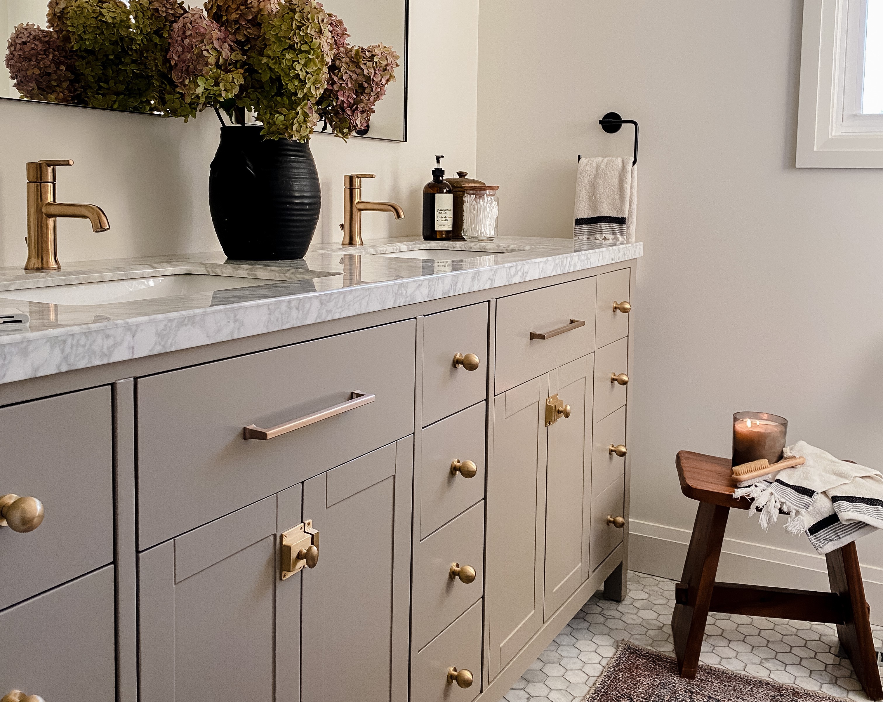 Globe Cabinet Knob Emtek